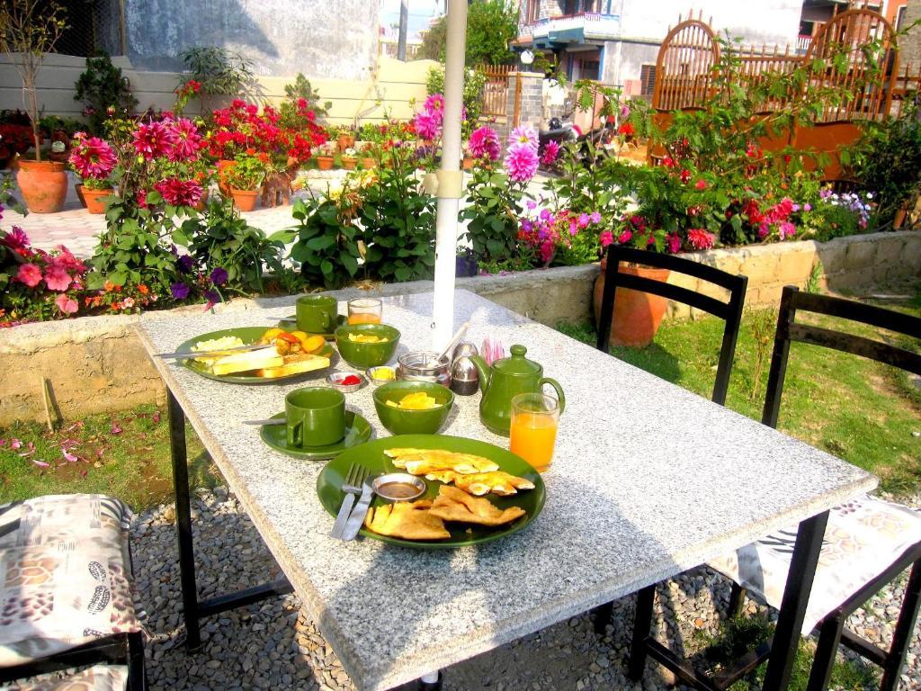 Hotel Orchid Pokhara Exterior foto
